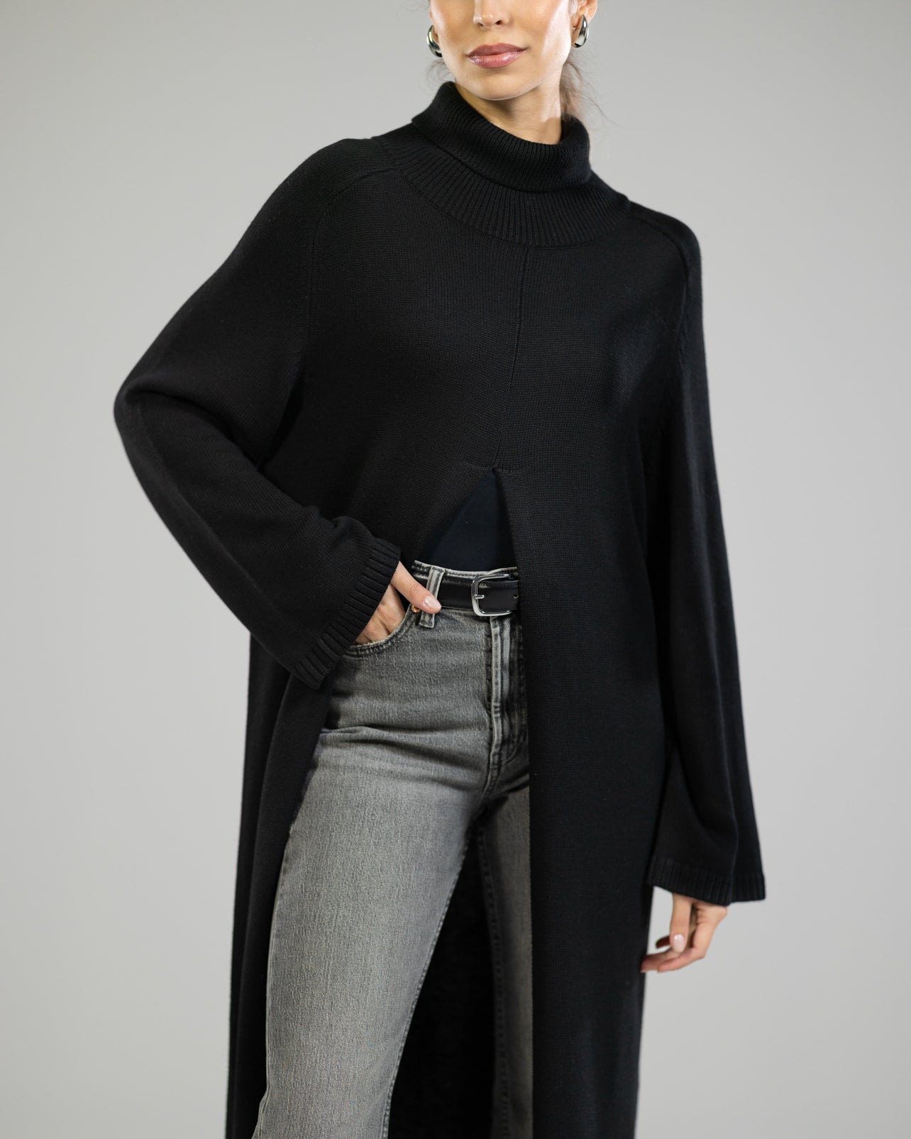 Eva Heavyweight Throw On | Black | Cashmere Blend